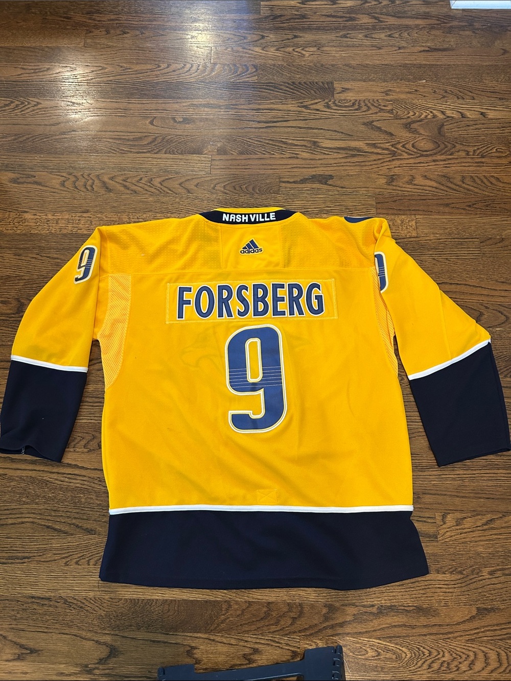 NHL Nashville Predators Gold and Navy Alternate Jersey with 'A' - Picture 6 of 7